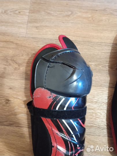 Хоккейные наколенники 14