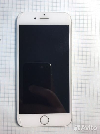 Телефон iPhone 6s 64Gb