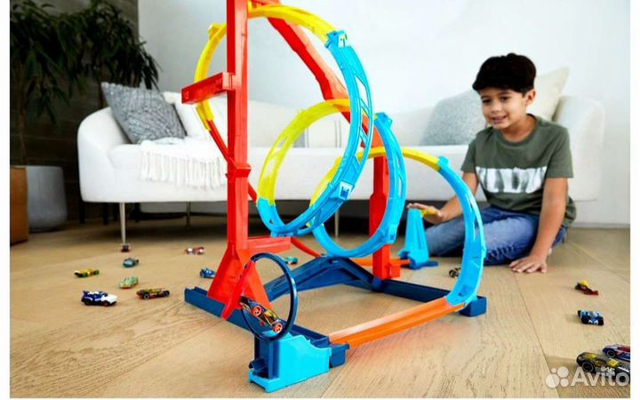 Два набора хот вилс