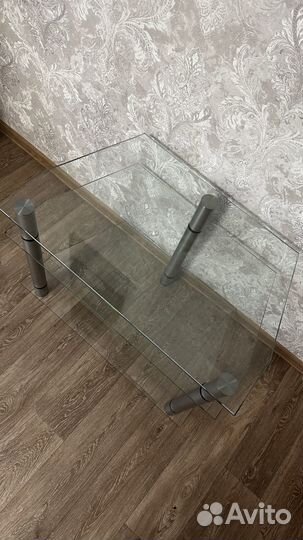 Продам стеклянную тумбу под tv