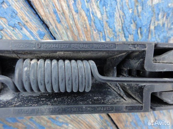 Поводок стеклоочистителя задний Лада Ларгус