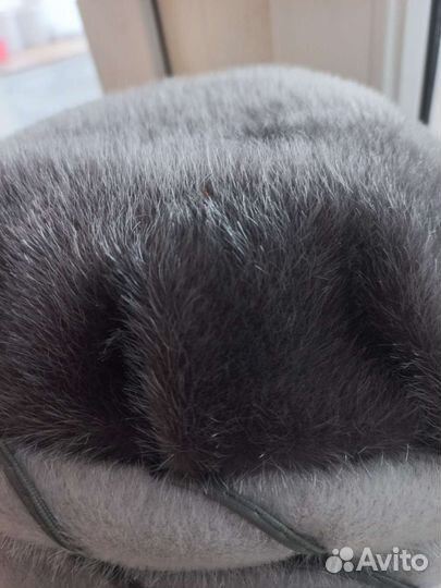 Женские меховые шапки