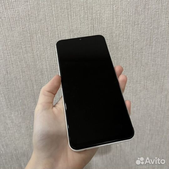 Samsung Galaxy A13, 4/64 ГБ