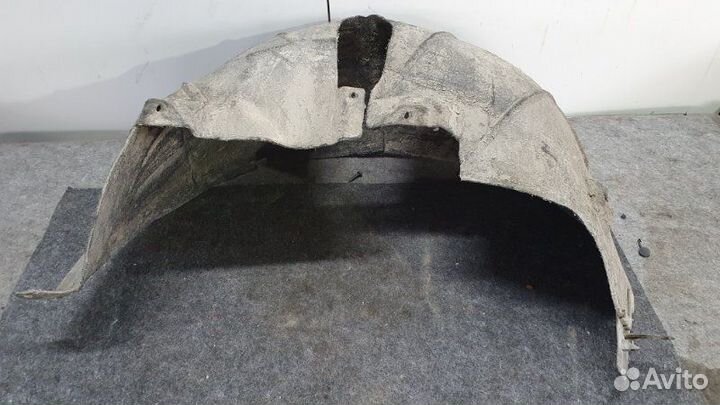 Подкрылок задний левый Volkswagen Passat Cc 358