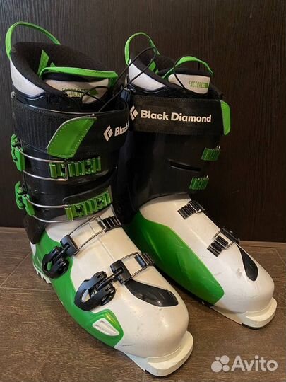 Горнолыжные ботинки