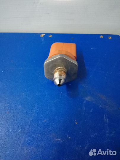 Датчик давления с топливной рампой ccta cawa cawb