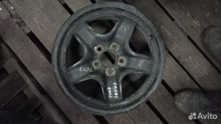 Форд Фокус 2 3 - штампованный диск R16 1 шт