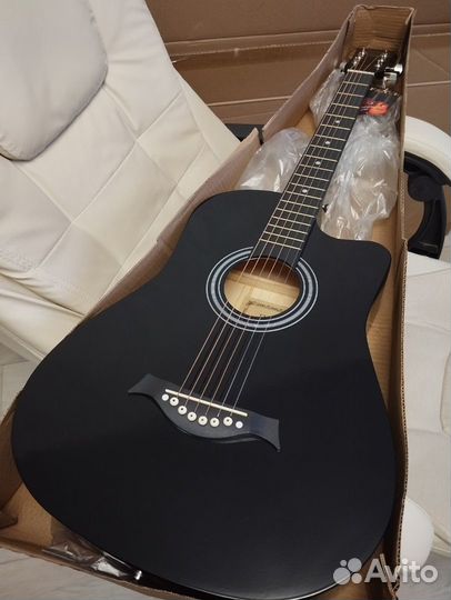 Акустическая гитара