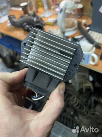 Реостат отопителя Toyota Avensis 2 T250