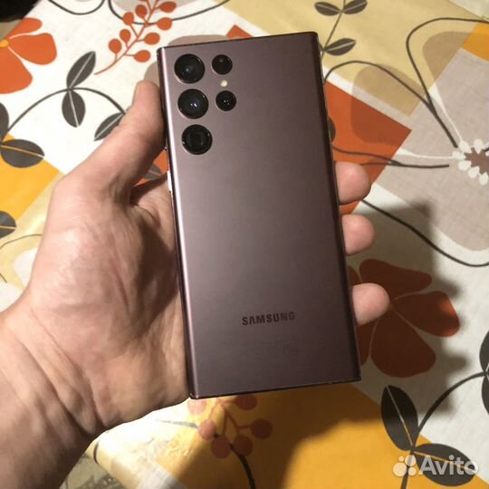 Samsung Galaxy S22 Ultra, 12/256 ГБ