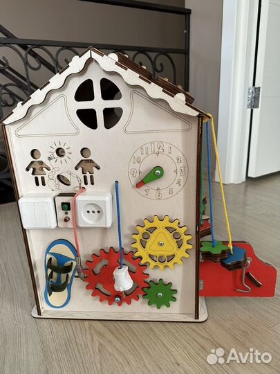 Бизиборд домик со светом большой