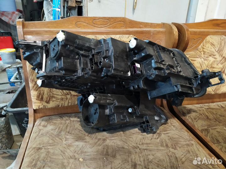 Skoda kodiaq фара левая ксенон LED