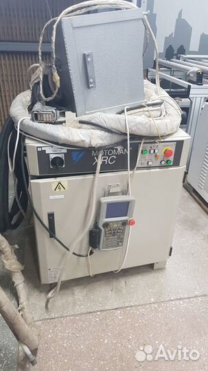 Рука робот Motoman XRC Controller UP50 Manipulator