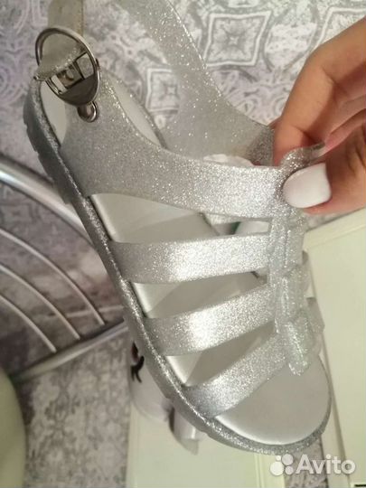 Сандали для девочки