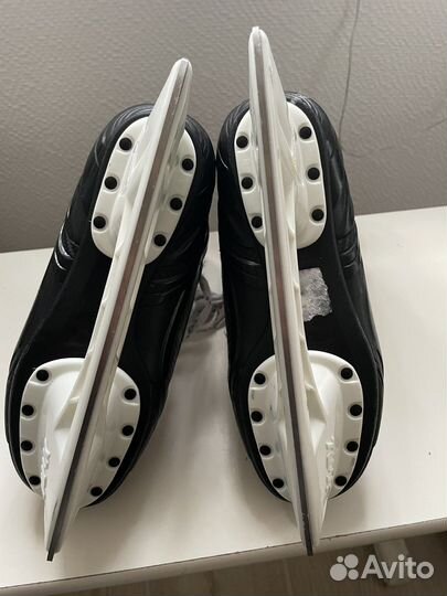 Хоккейные коньки bauer vapor x300