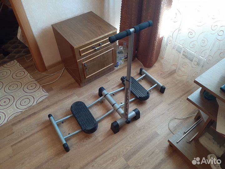 Спортивный тренажёр Leg Magic