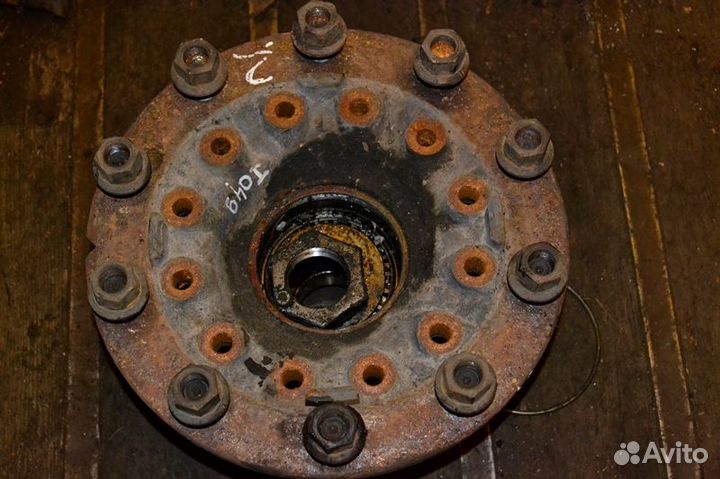 Ступица, дисковые тормоза, передний мост, левая iv