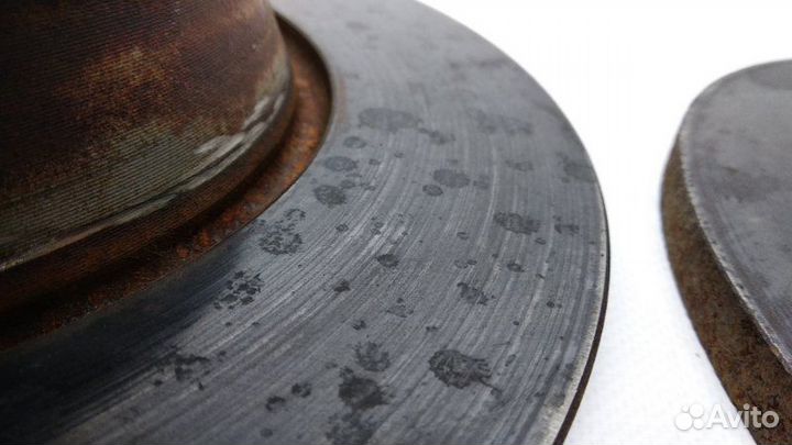 Тормозной диск задний Volkswagen Passat Cc 2.0