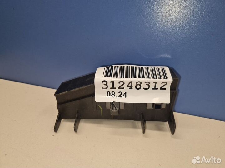 Кронштейн бампера заднего правый Toyota Corolla E12 2001-2007