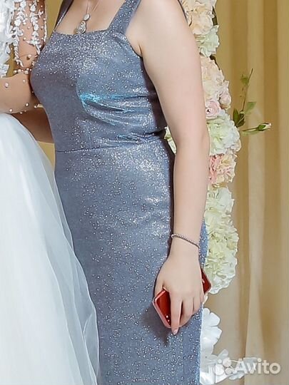 Блестящее платье