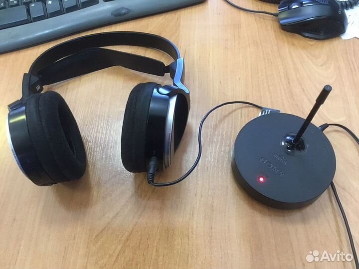 Беспроводные наушники Sony