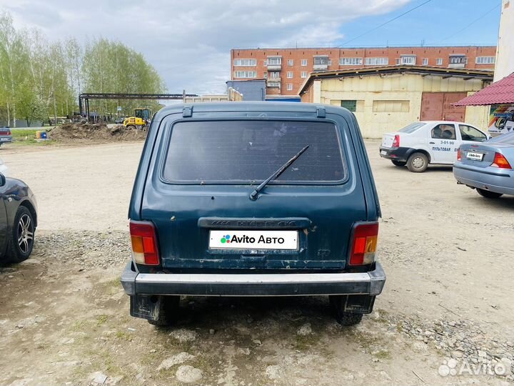 LADA 4x4 (Нива) 1.8 МТ, 2002, 150 000 км