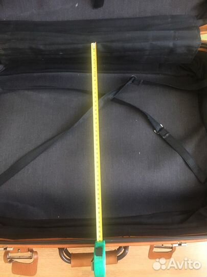 Кожаный чемодан