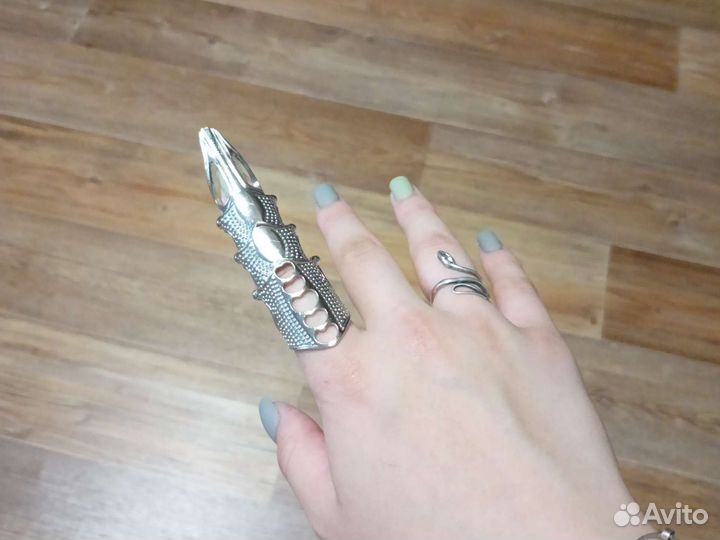 Кольцо коготь