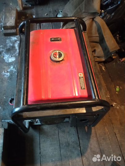 Бензогенератор