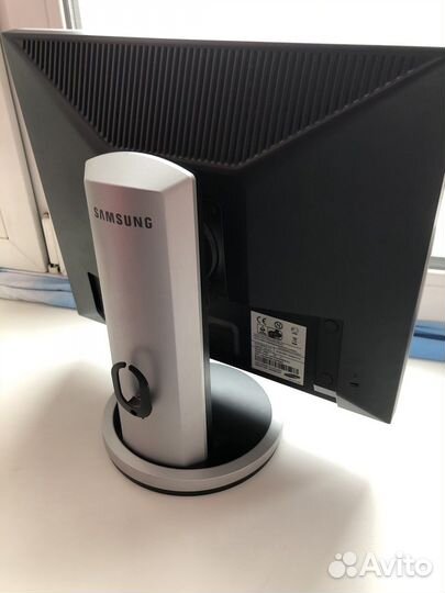 Монитор samsung 940n