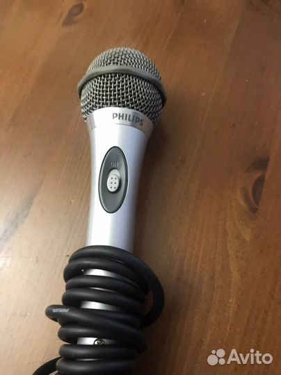 Студийный микрофон