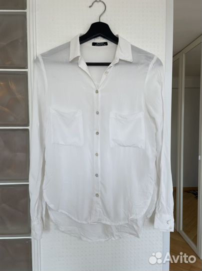 Классическая белая рубашка