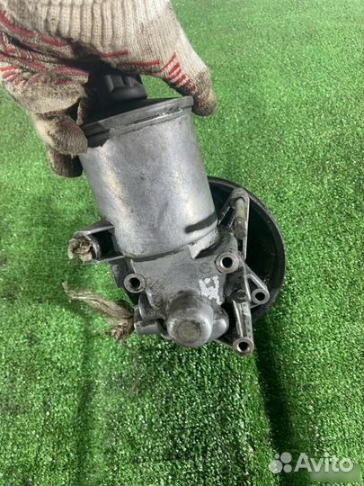 Насос гидроусилителя Mercedes-Benz 190 (W201) W201
