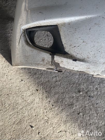 Передний бампер priora 2 белый