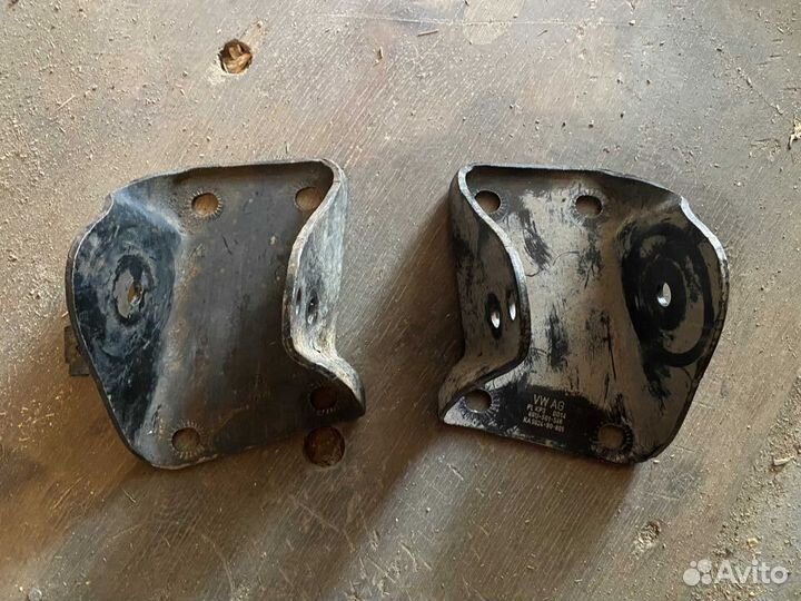 Кронштейн задней балки Volkswagen Polo 5 sedan