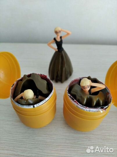 Игрушки из Киндер сюрприз Леди баг 2022