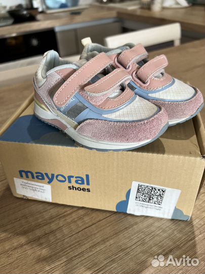 Кроссовки Mayoral на девочку