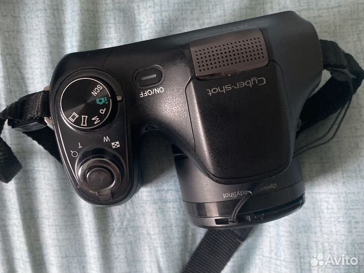 Компактный фотоаппарат