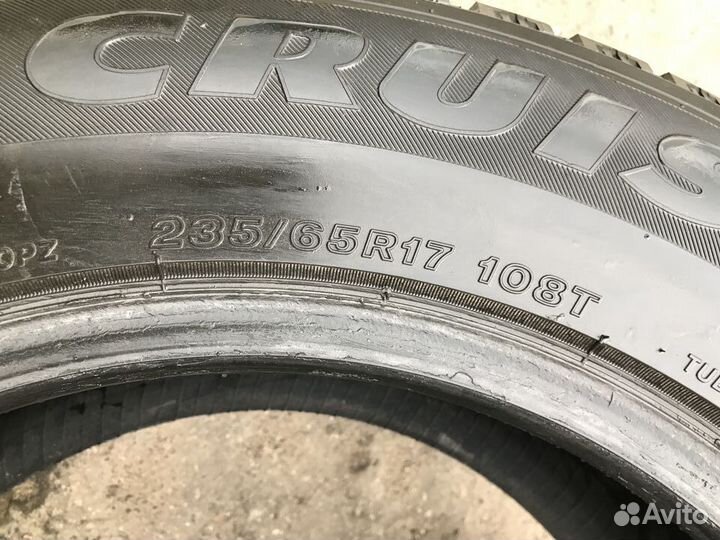 Bridgestone Ice Cruiser 7000 235/65 R17
