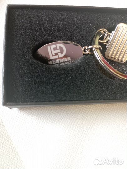 Брелок самолет