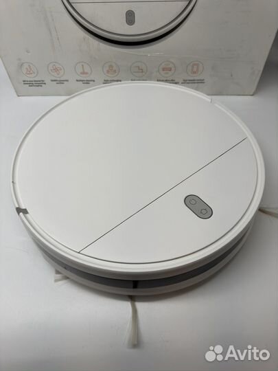 Робот-пылесос Xiaomi Robot Vacuum-Mop Essential