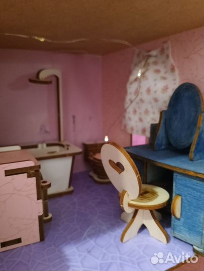 Домик кукольный