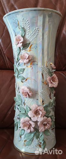 Ваза, фарфор