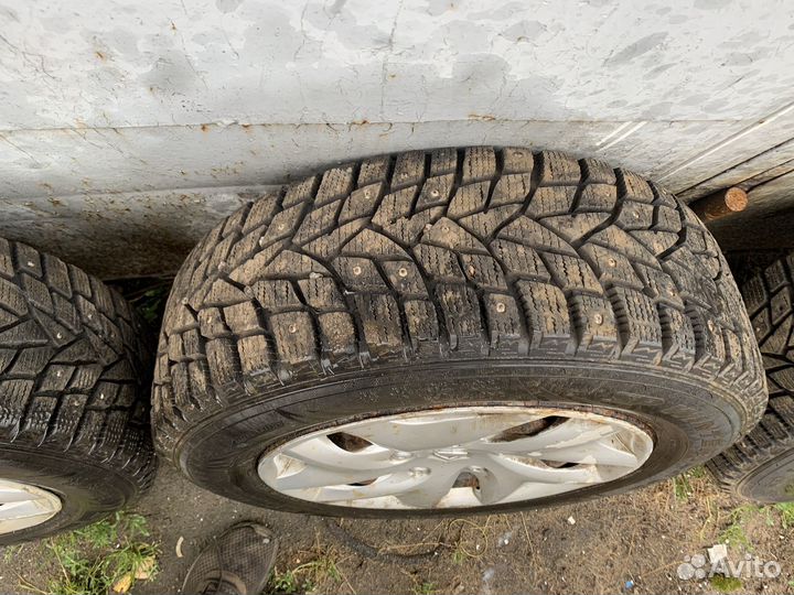 Dunlop SP Winter Ice 02 195/65 R15