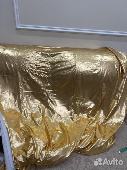 Ткань для платья золотая на трикотаж. основе 5м