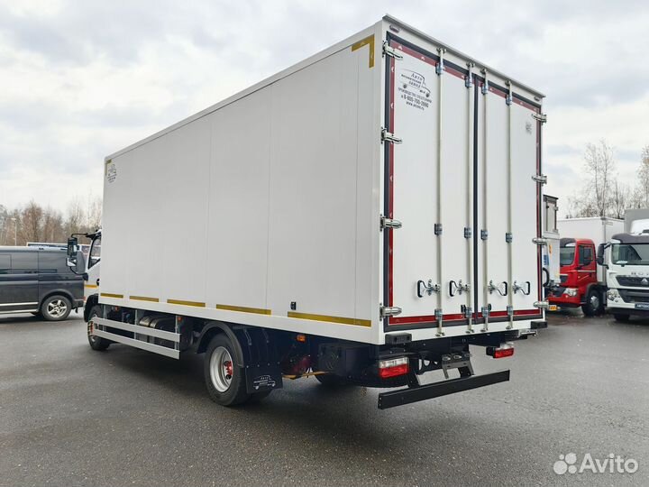 Изотермический фургон DongFeng C120L, 2024