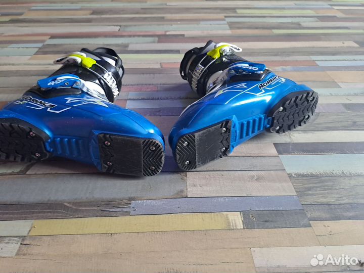 Горнолыжные ботинки детские 22