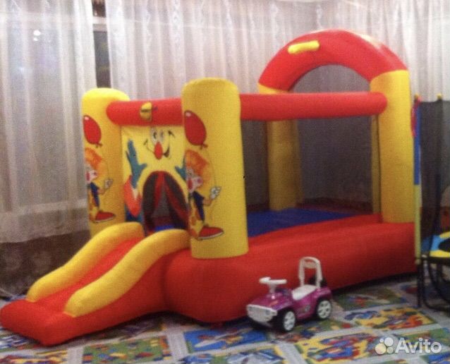 Продам надувной батут с нагнетателем воздуха