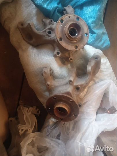 Кулаки задние MQB