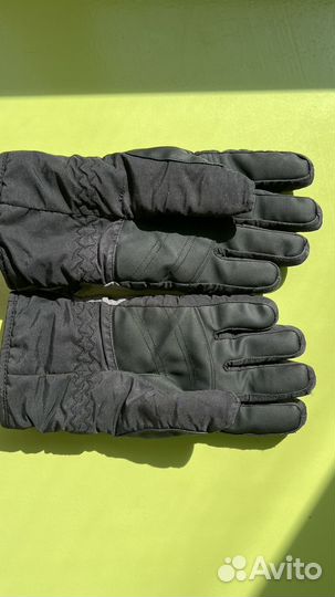 Горнолыжные перчатки